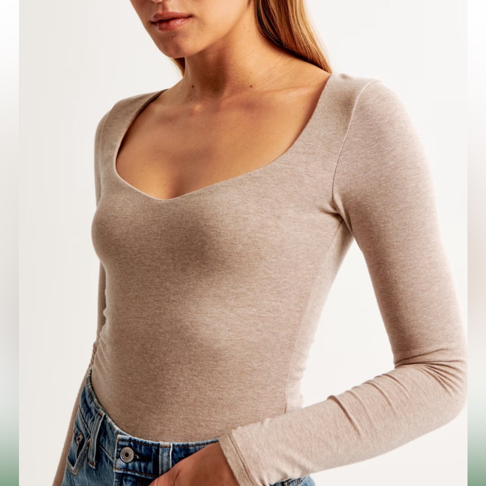 A&F NEW Long-Sleeve Cotton Sweetheart Bodysuit